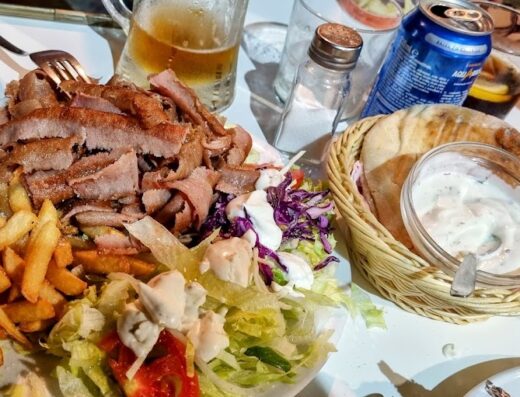 Kebab Bar Pizzería “La Cueva”